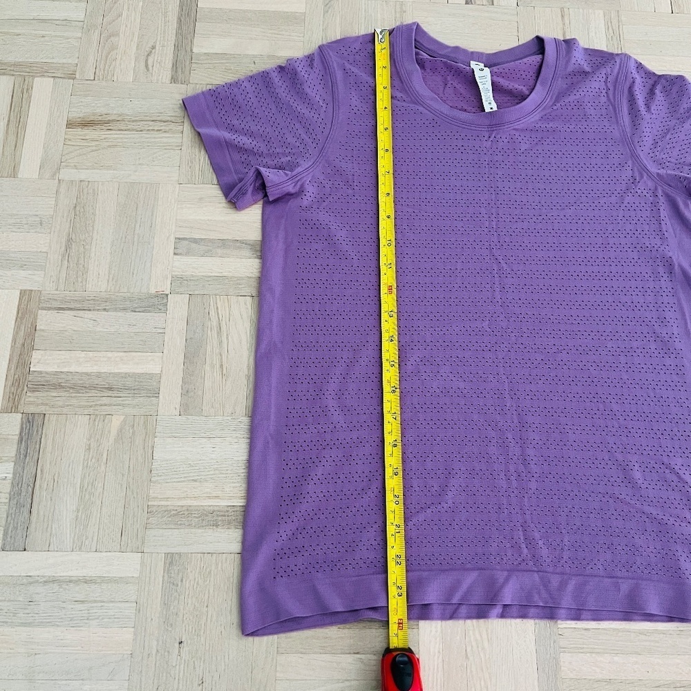 Lululemon - Swiftly Breathe Short Sleeve, Purple, Size 8, Brand New with Tags - Picture 5 of 5